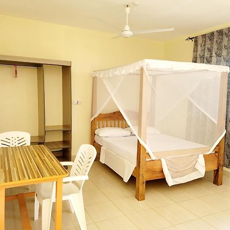 Casuarina Lounge Hotel Melinde Exterior foto