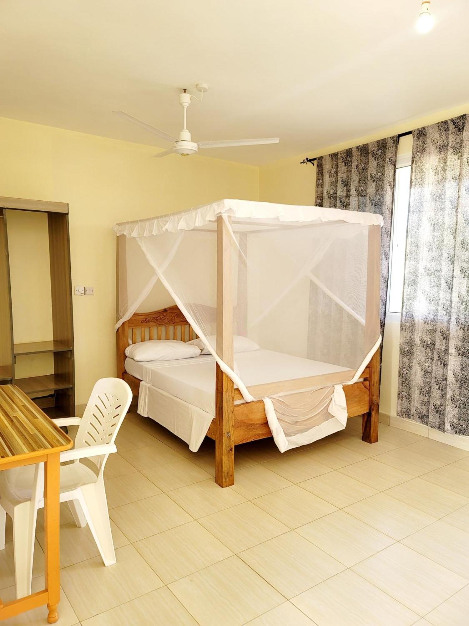 Casuarina Lounge Hotel Melinde Exterior foto